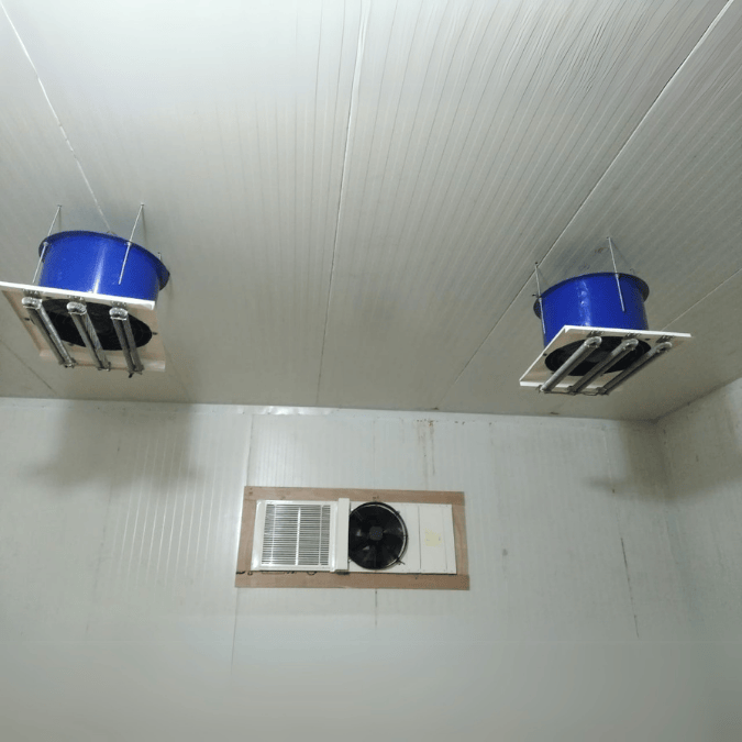 Controlled Dehumidification Chamber for Wood Seasoning